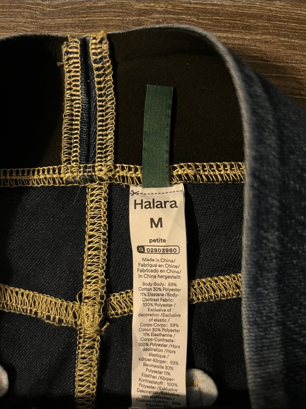 HALARA Dark Blue Wide-Leg Jeans with Stretch Waistband Medium Petite - Picture 3 of 7